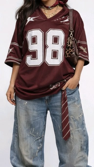 Oversized Basketball Streetwear Set – T-Shirt & Baggy Jeans