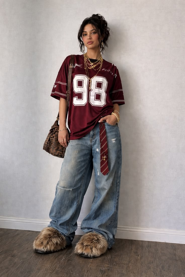 Oversized Basketball Streetwear Set – T-Shirt & Baggy Jeans